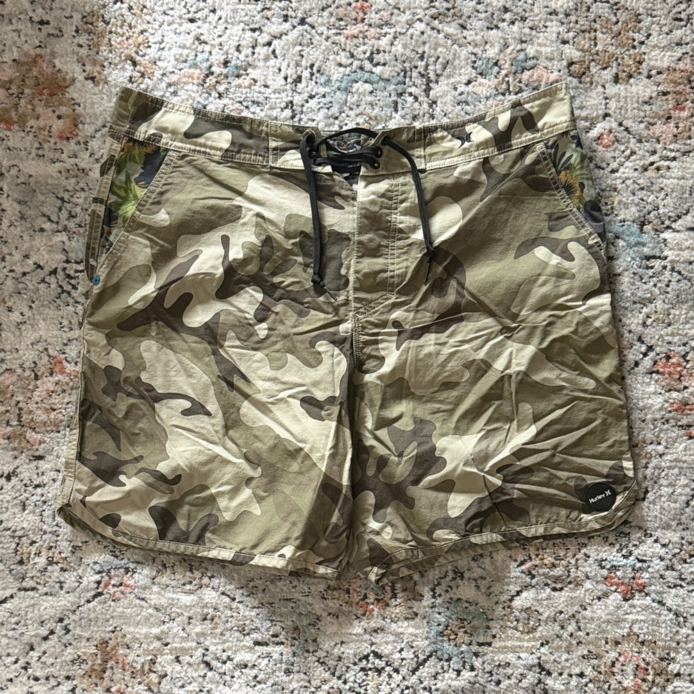 Hurley Men's Camouflage Hybrid Shorts